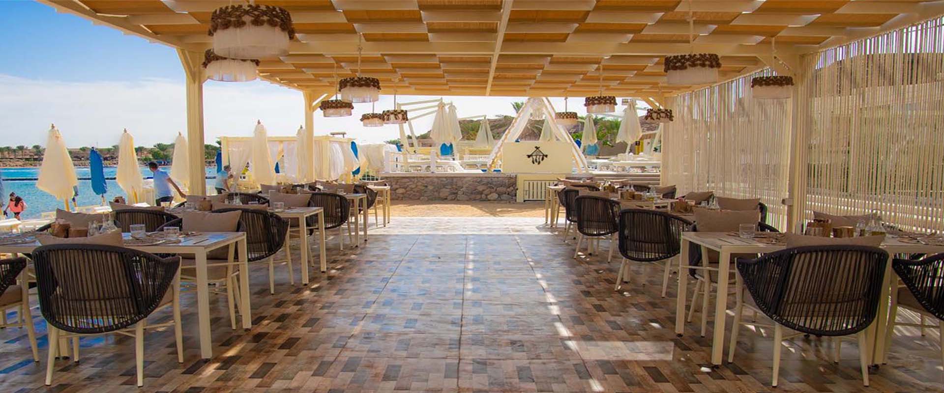 Beach Dining